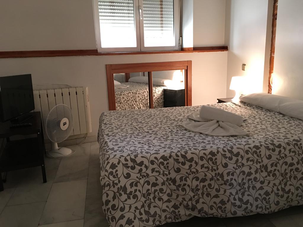Apartamentos Good Stay Prado Madrid Esterno foto