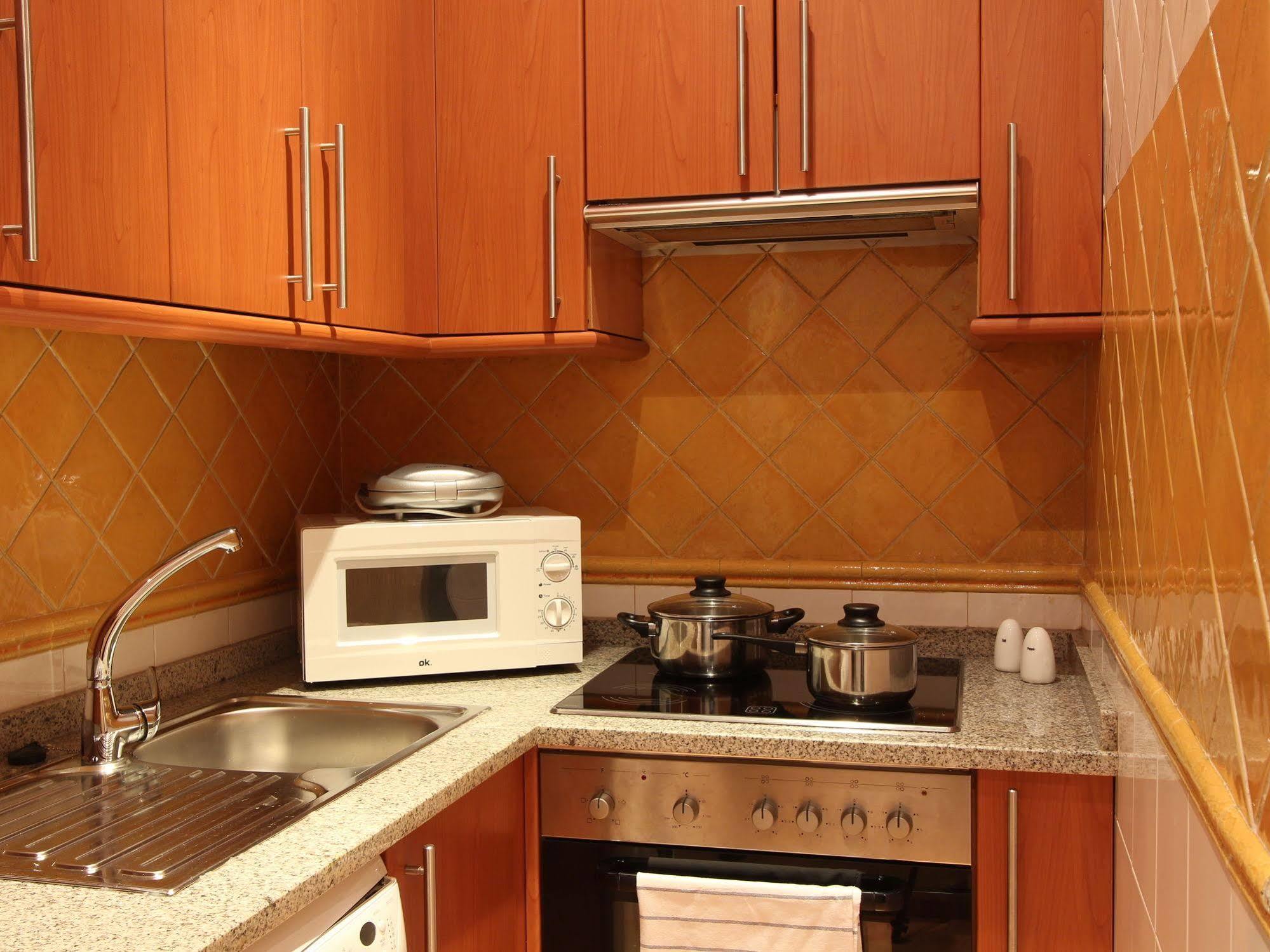 Apartamentos Good Stay Prado Madrid Esterno foto